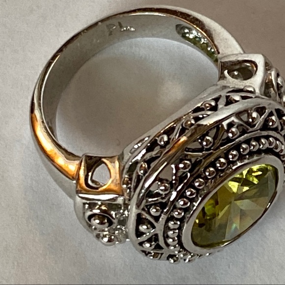SOLD PL stamped green stone ring size 8 - Picture 3 of 3